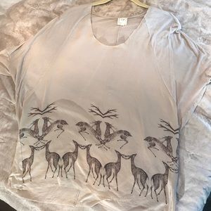 Anthro top w mural on front super soft fabric